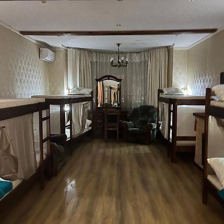 Ararat-Osokorki Hostel Киев Экстерьер фото