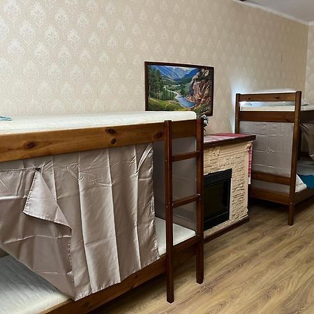 Ararat-Osokorki Hostel Киев Экстерьер фото